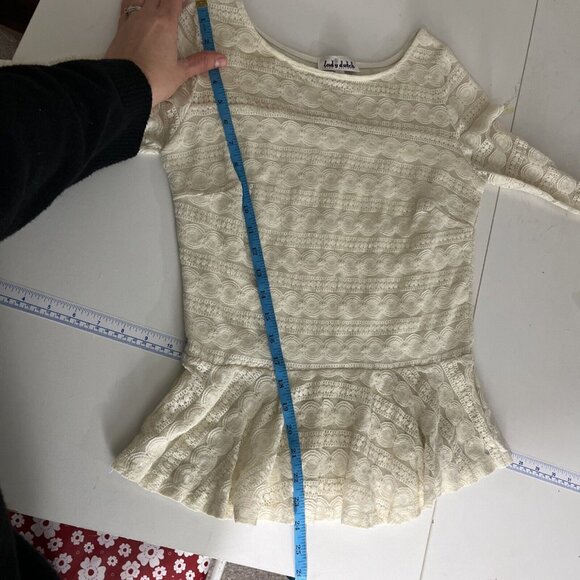 Lady Dutch Lacey Cream-Coloured Peplum Top Womens Size M - Picture 7 of 8